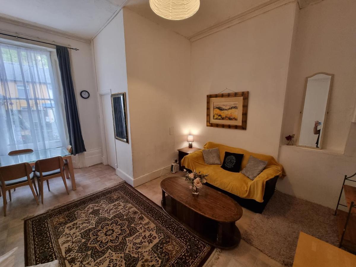Large Flat Next To Port, Cliffs, Beach With Parking Dover Esterno foto